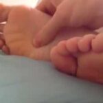Amateur Lady Gets Her Feet Massaged While Sleeping